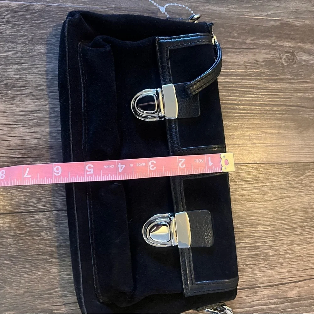 Banana Republic Fall 2003 Black Suede Shoulder Bag Silver Chain Y2K